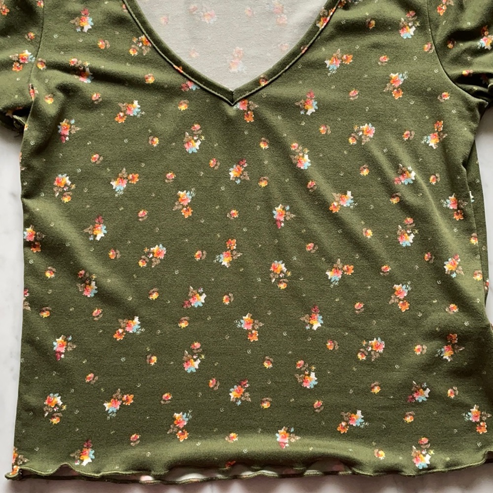 Swamp green ruffle crop top